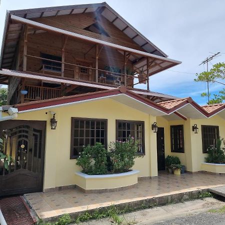Hostal Bocas Tropical Paradise Bocas del Toro Exterior photo